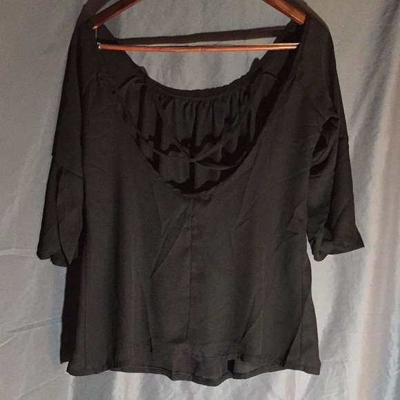 ❤️ Black top 3/4sleeve - Picture 2 of 4